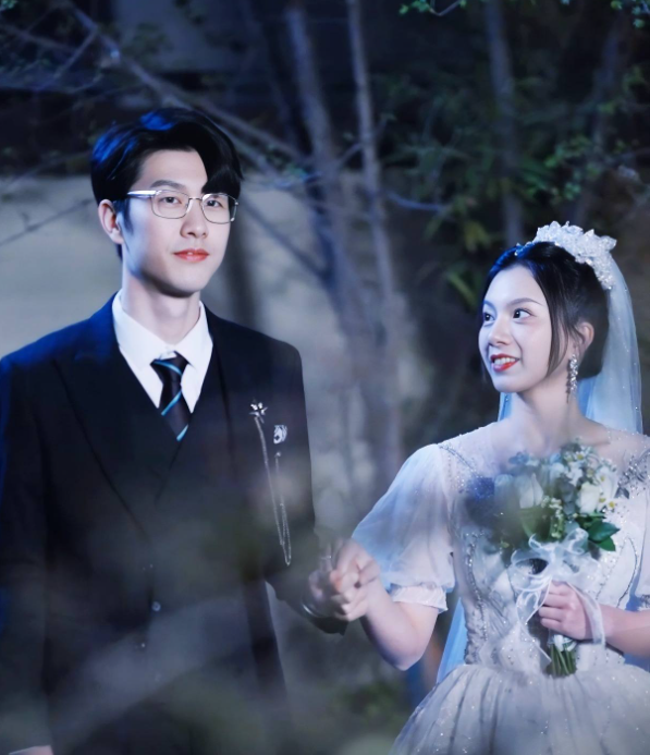 奔现后我被老板缠上了(80集)